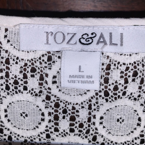 Roz & Ali long cream tunic with lace back & embroidered sleeves size L - Picture 2 of 5